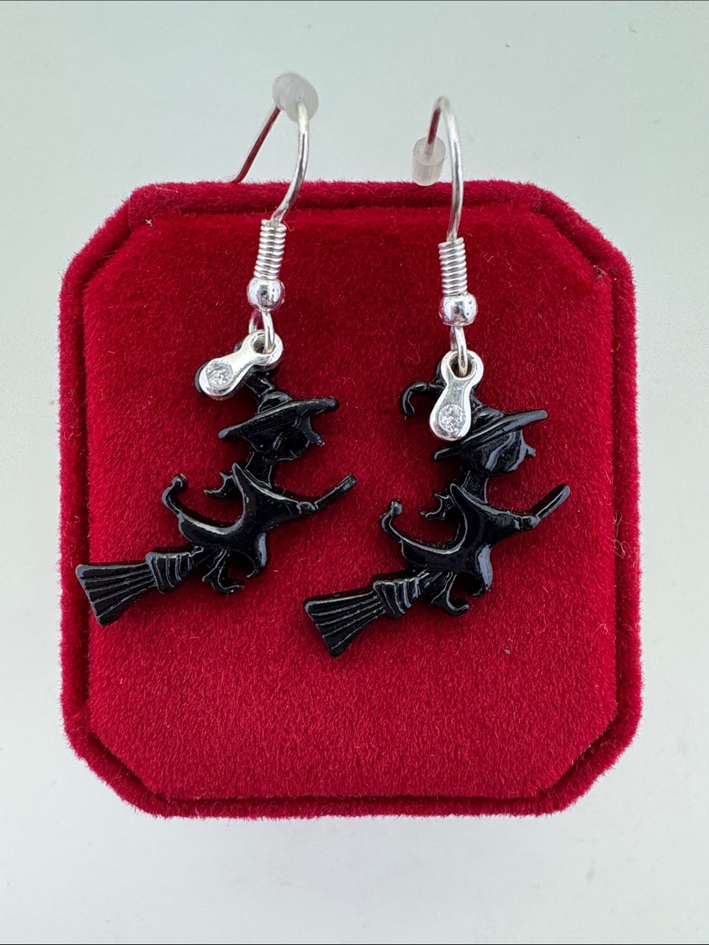 💛 Classic Witch on Broomstick Dangle Earrings | Halloween